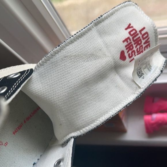 Converse Chuck Taylor All Star Love Fearlessly 12Y - Picture 14 of 14